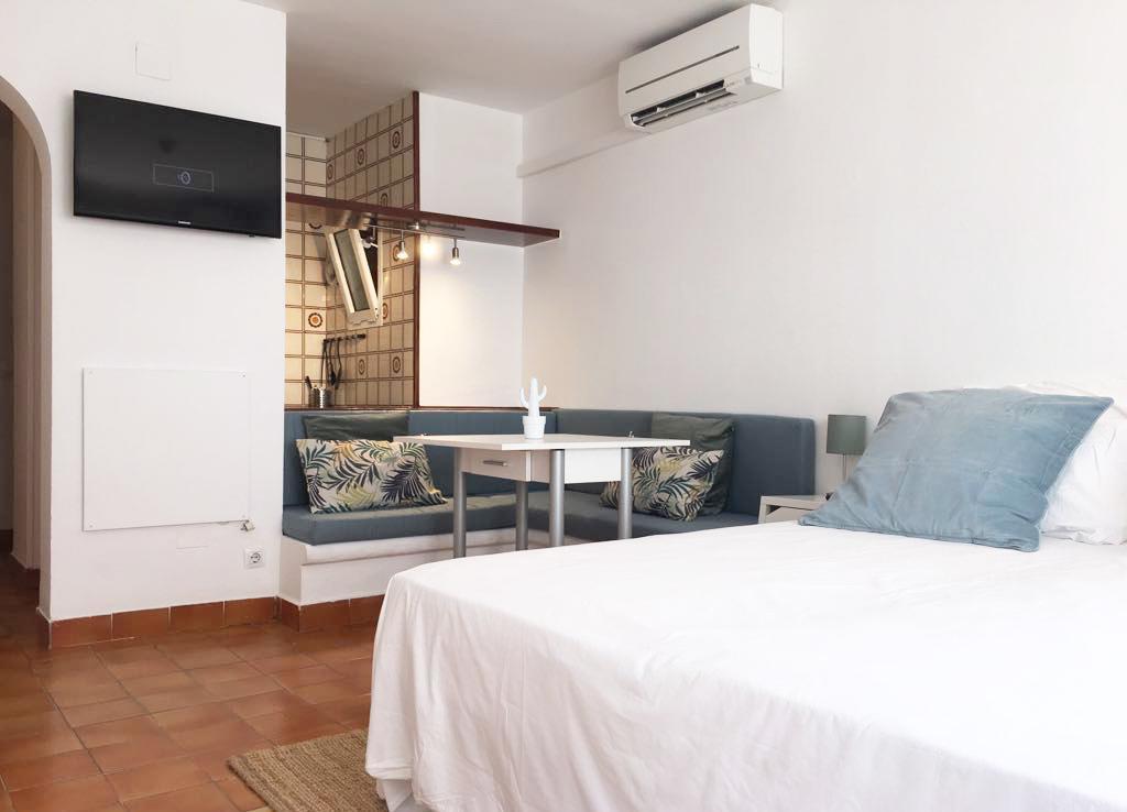Apartamentos Albertos Santa Eularia des Riu Ngoại thất bức ảnh